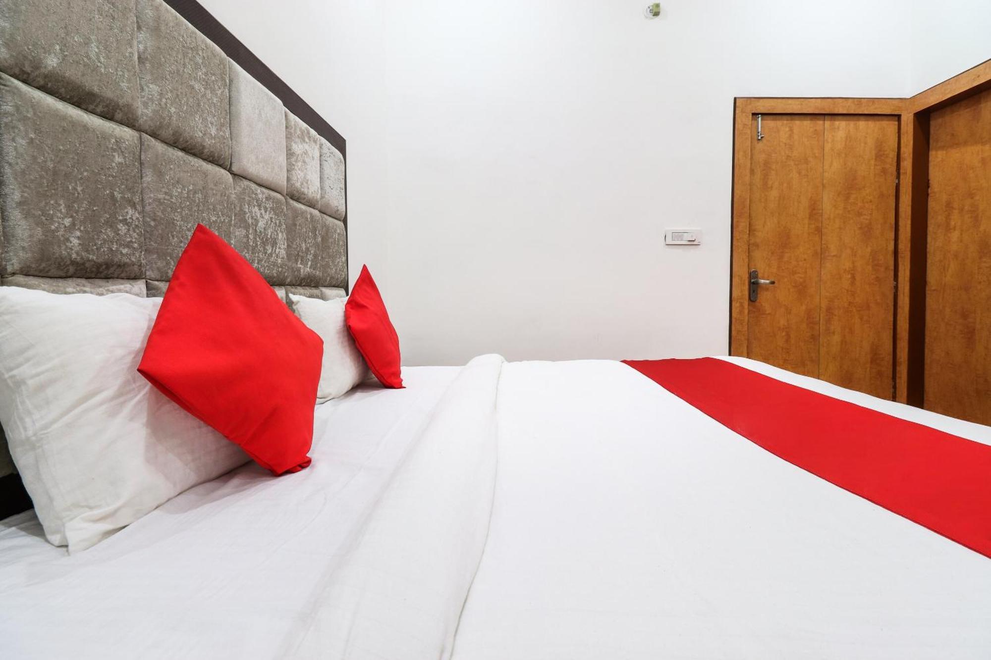 Tājganj Hotel O Taj Royal מראה חיצוני תמונה