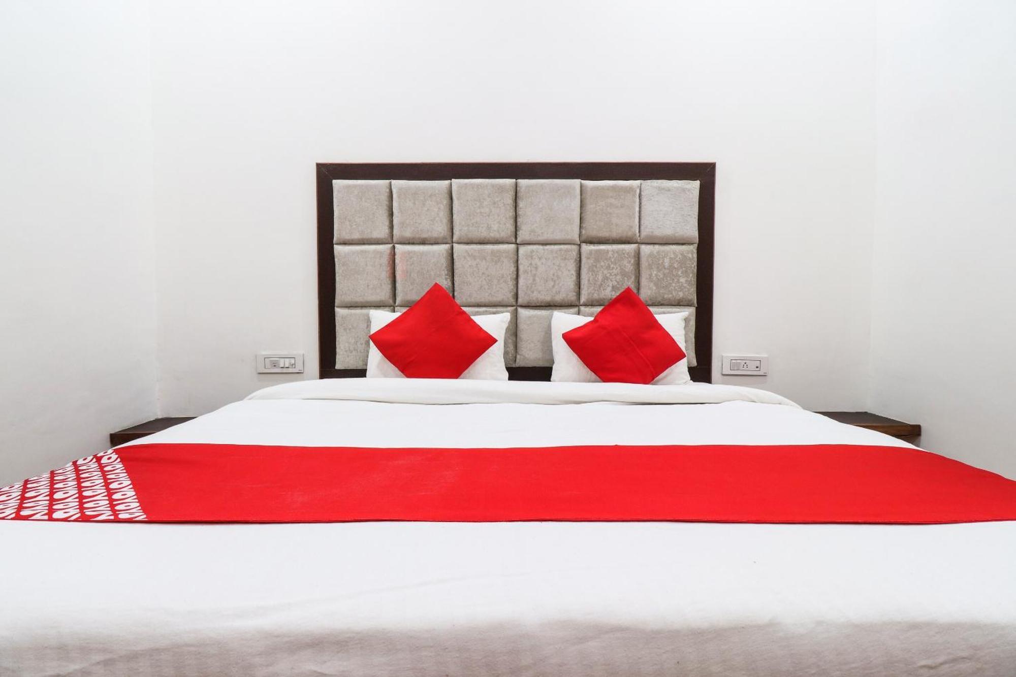 Tājganj Hotel O Taj Royal מראה חיצוני תמונה